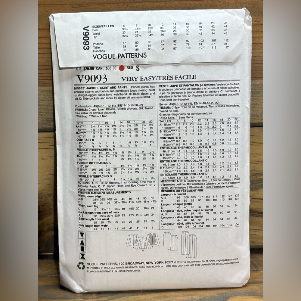 Set of 3 women’s Vogue sewing patterns D141 - Picture 7 of 7